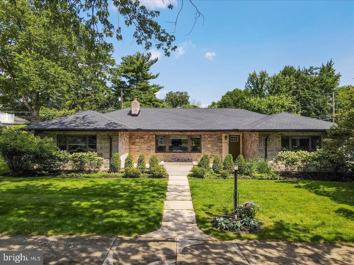 Property Photo:  2705 W Gordon  PA 18104 