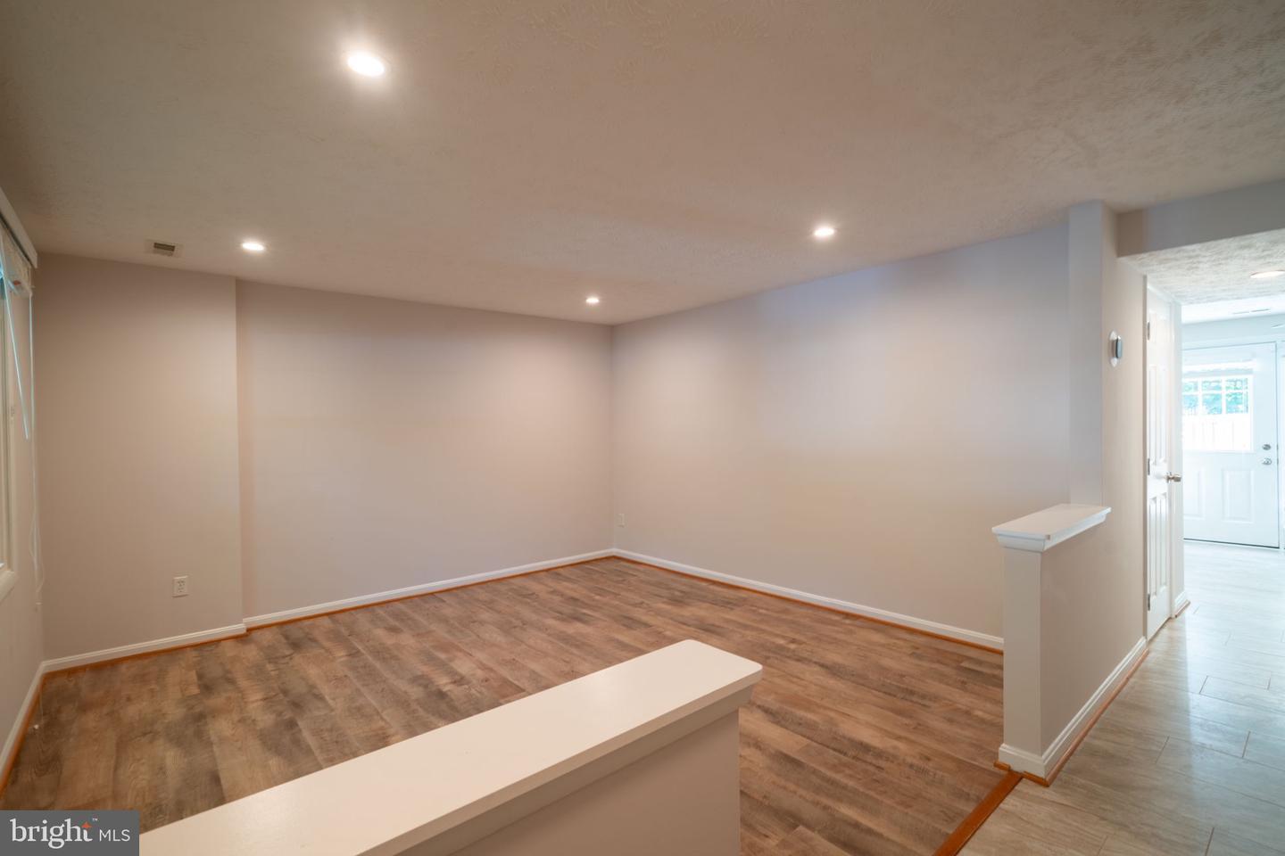 Property Photo: 1567 Bennington Woods Court VA 20194