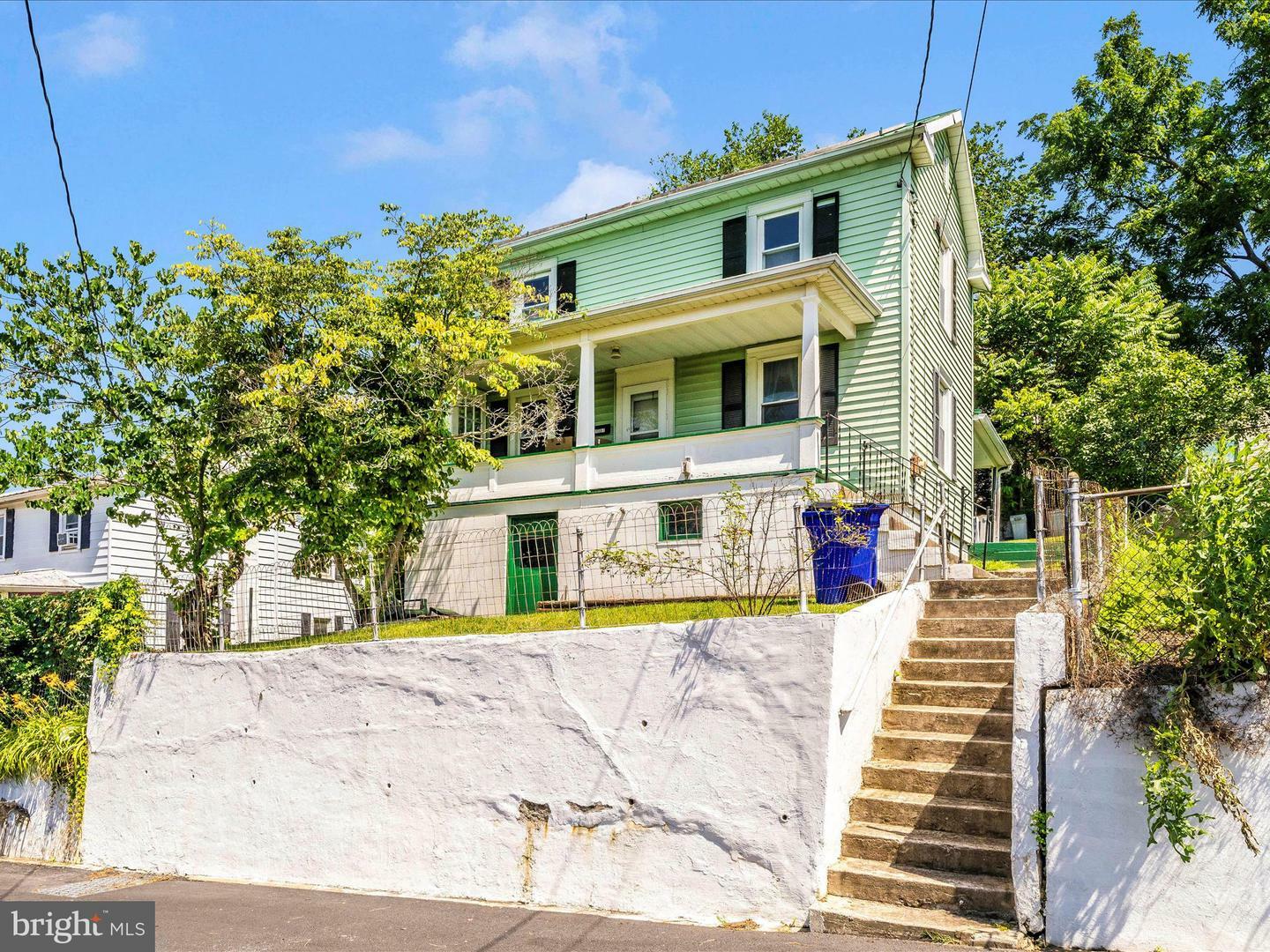 Property Photo: 7 W B Street MD 21716