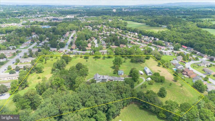 Property Photo:  1230 Mount Aetna Road  MD 21742 