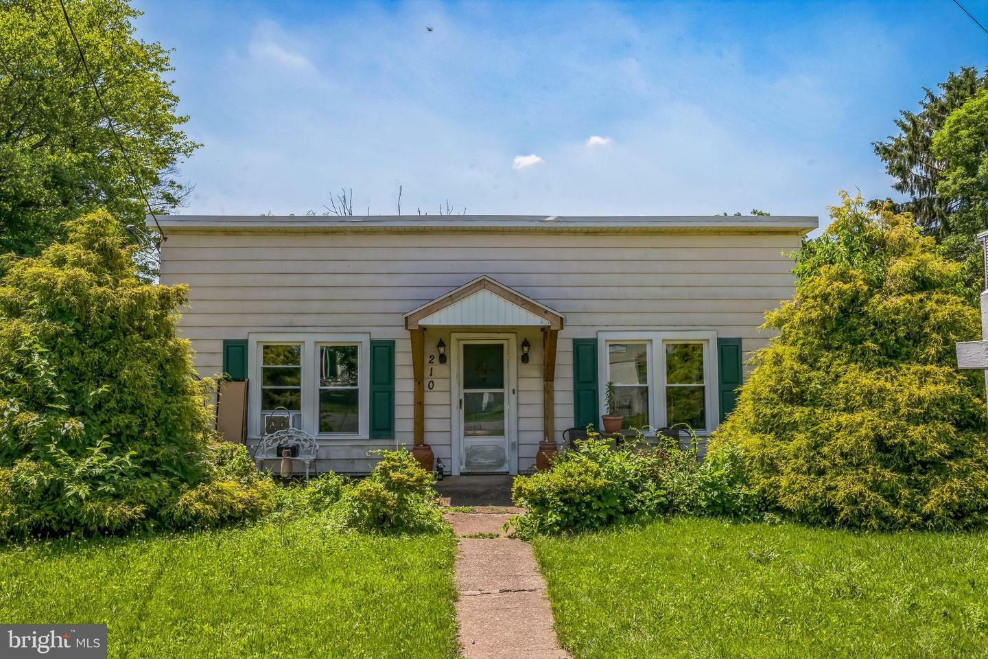 210 Beaver Road  Harrisburg PA 17112 photo