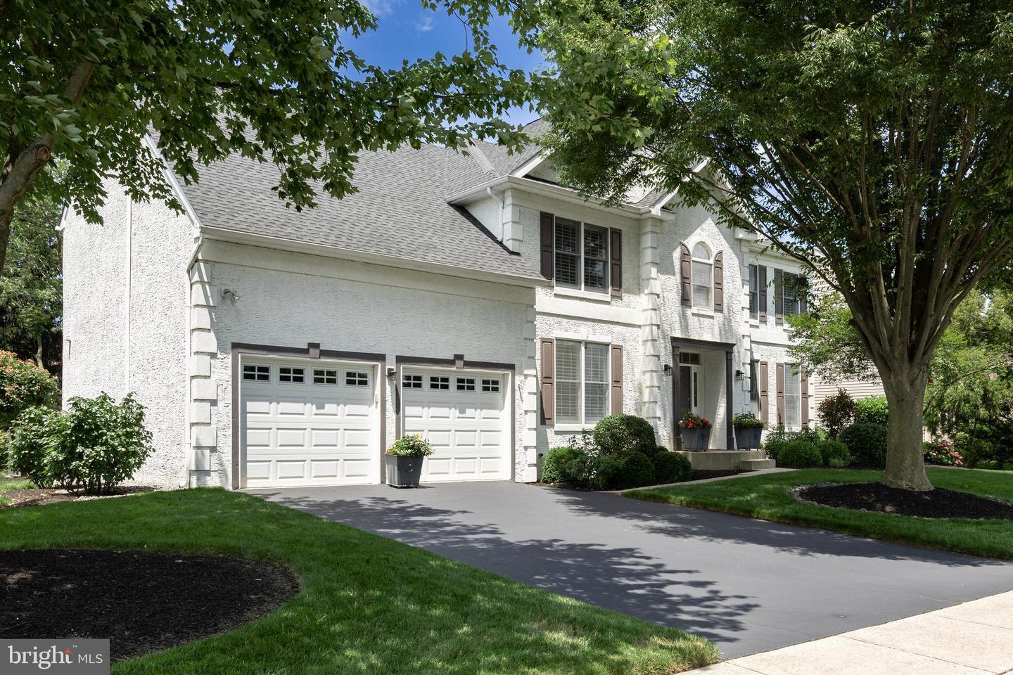 Property Photo:  62 Brooks Road  NJ 08057 
