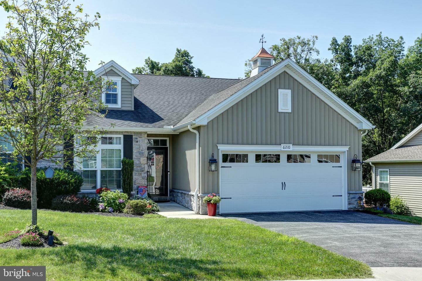 6210 Thornhill Lane  Mechanicsburg PA 17050 photo