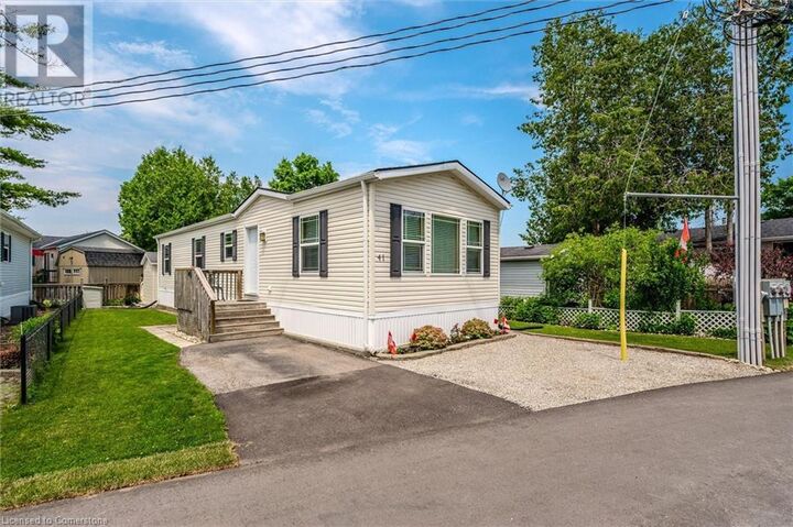 Property Photo:  41 Cedarbush Crescent  ON N0B 2J0 