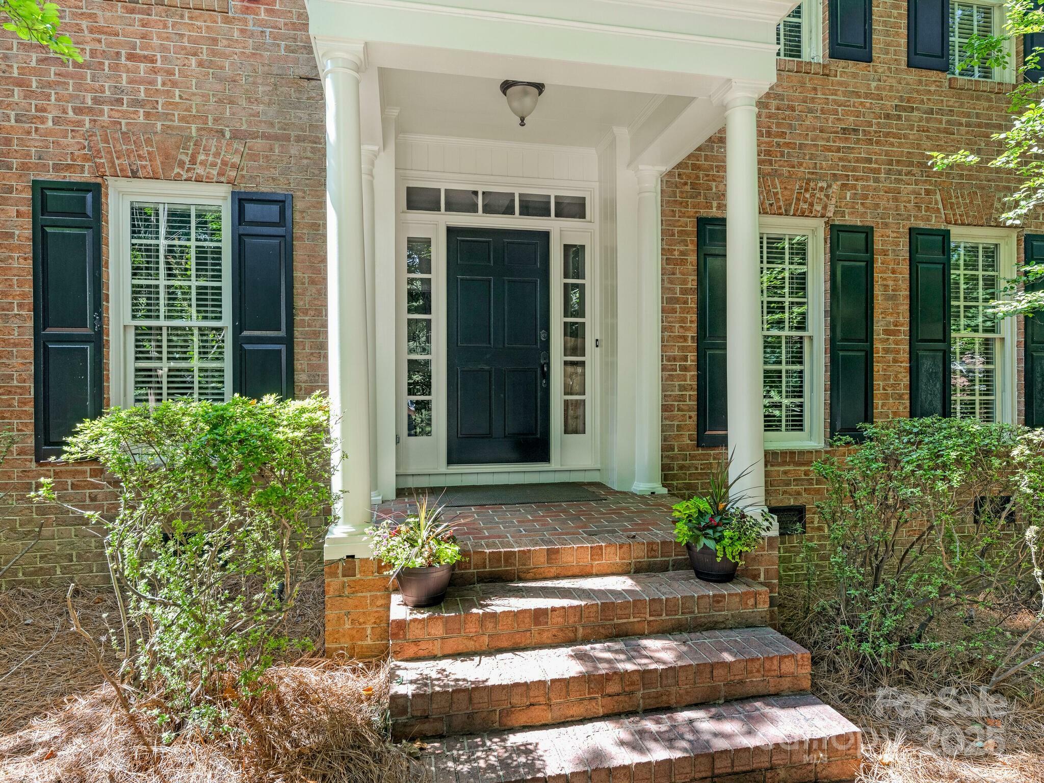 Property Photo: 10333 Scott Gate Court NC 28277