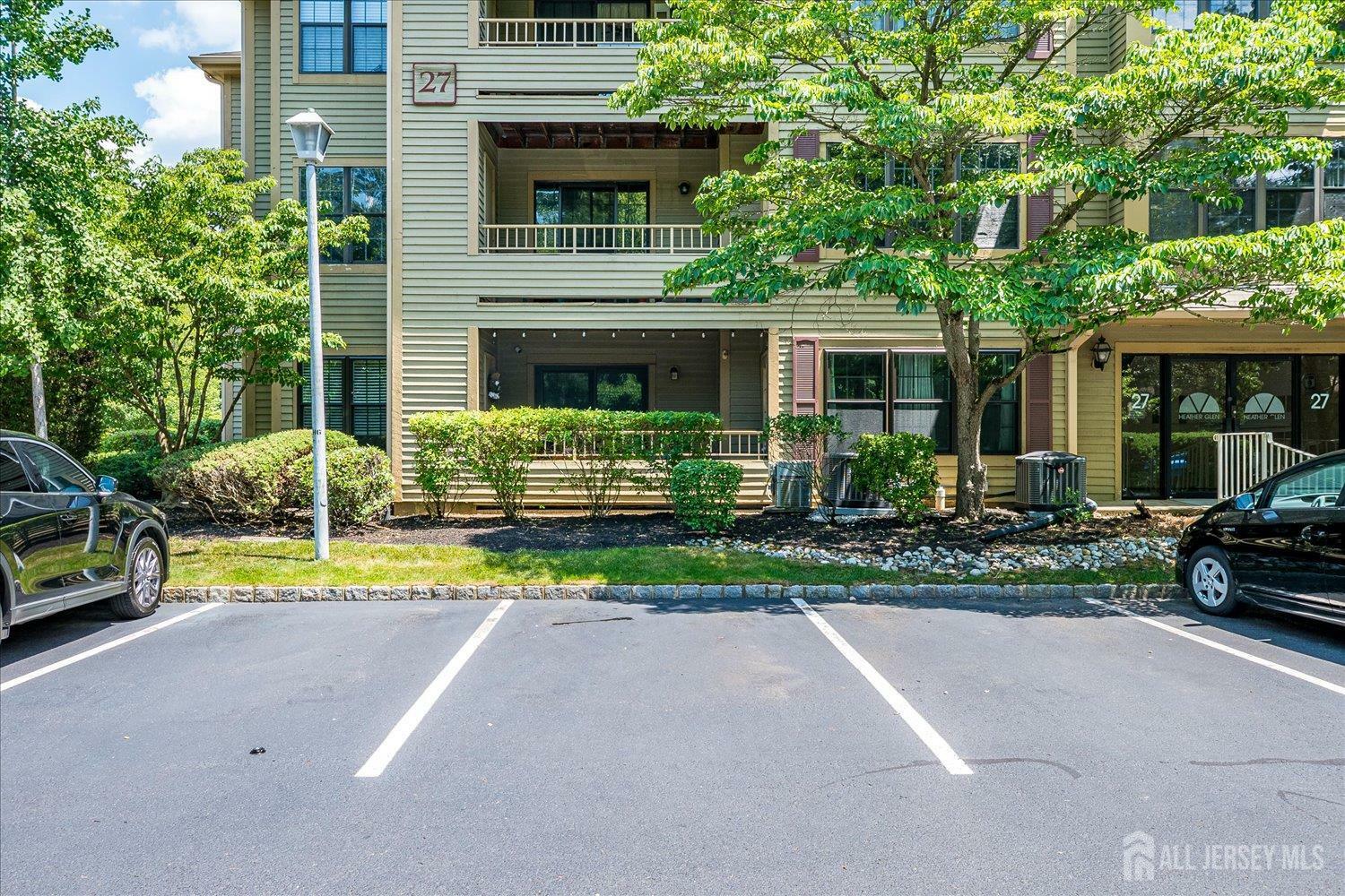 2701 Ridgefield Court  Helmetta NJ 08828 photo