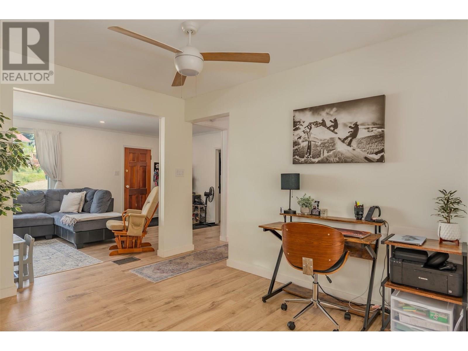 Property Photo: 1953 Plewman Way BC V0G 1Y0