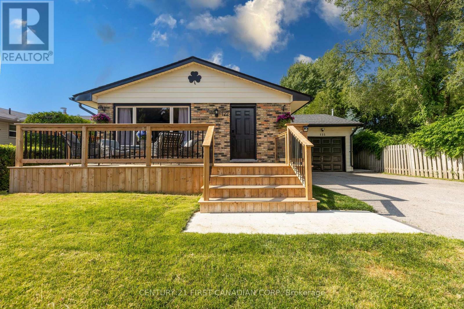 Photo de la propriété: 122 Nicoline Avenue ON N0M 2J0