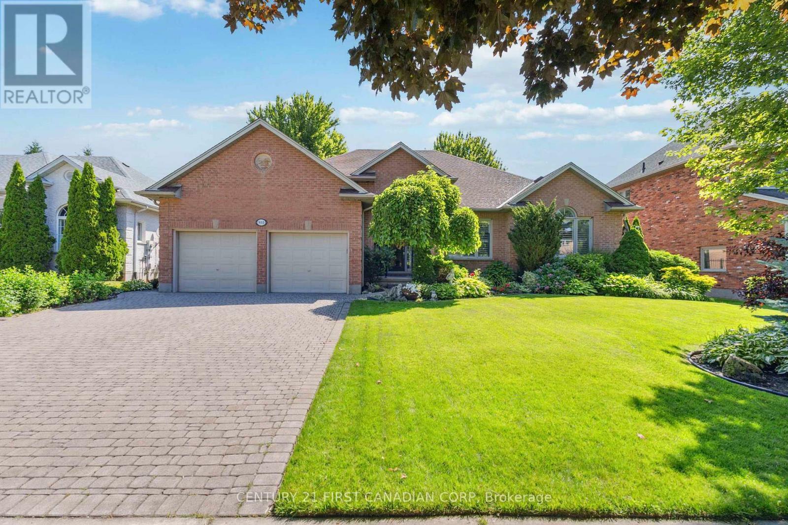 Property Photo: 955 Manchester Road ON N6H 5J1