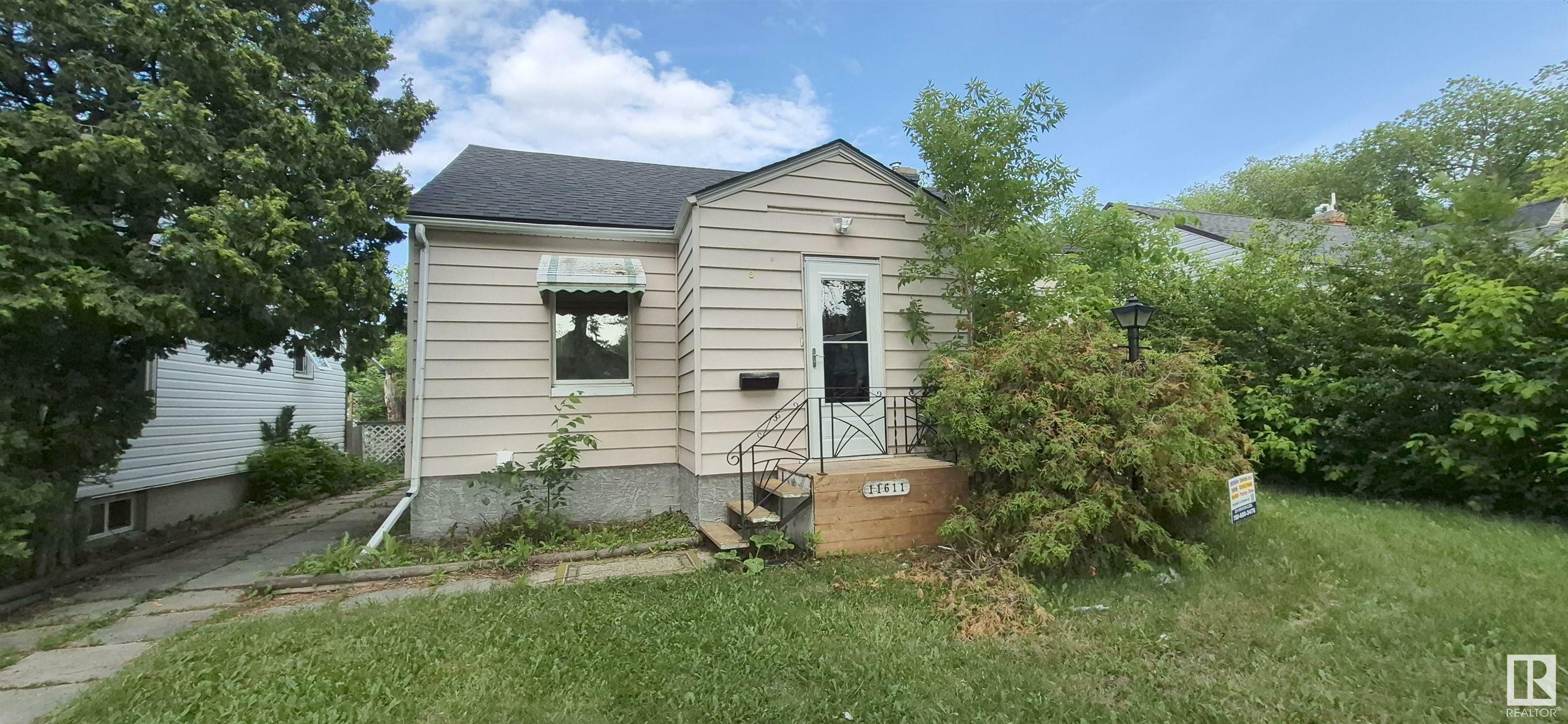 Property Photo: 11611 87 Street NW AB T5B 3M6