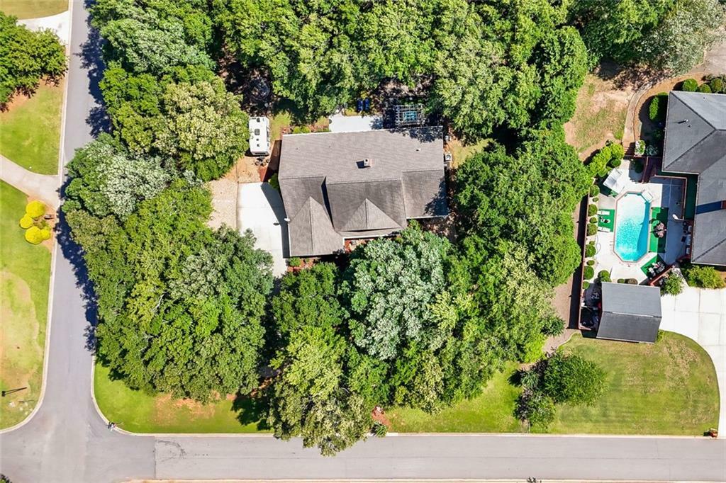 Property Photo: 401 Riverwalk GA 30252