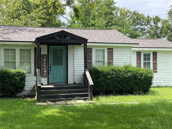 Property Photo:  2326 N Highway 1 Highway  LA 71457 