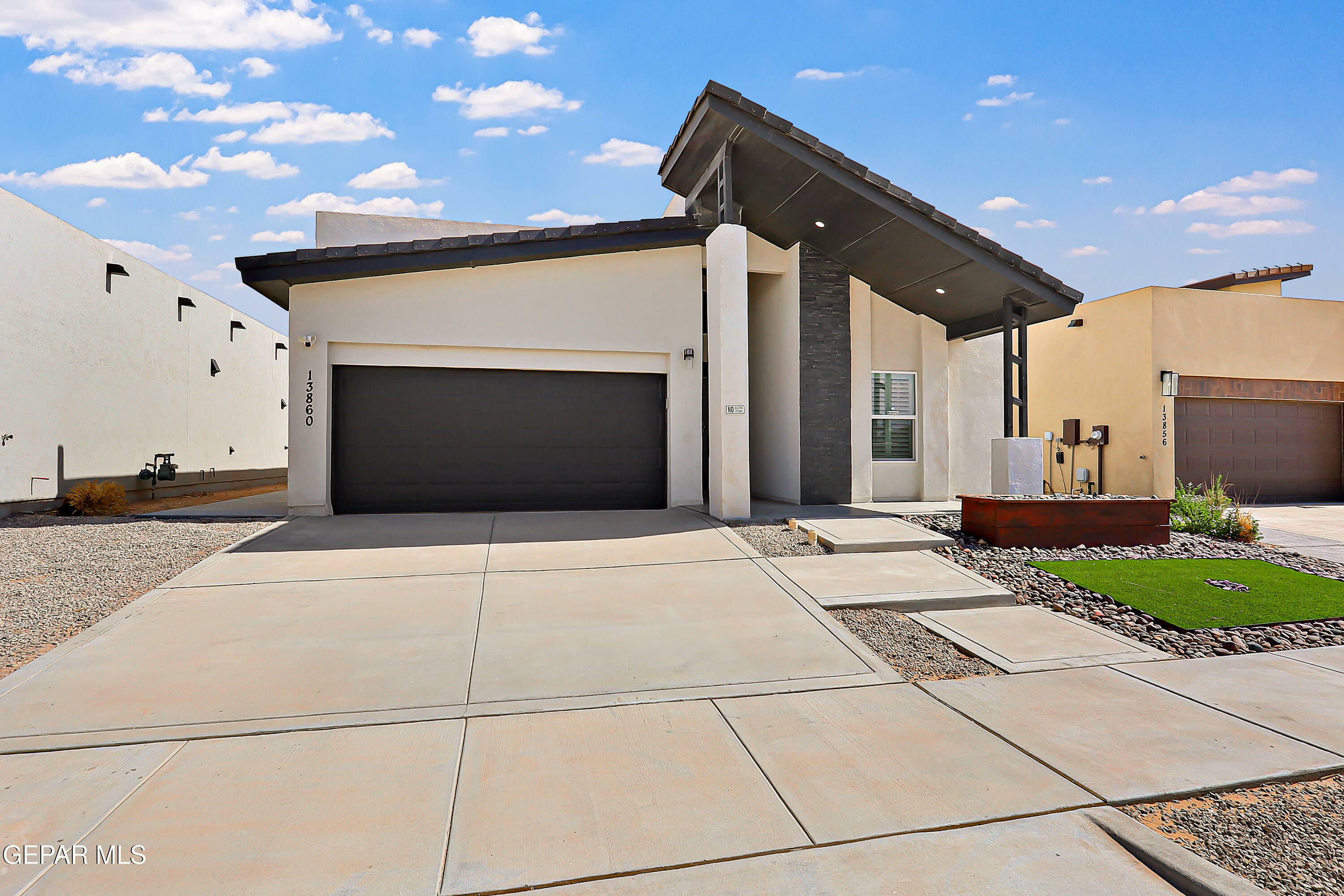 Property Photo: 13860 Summer View Avenue TX 79928