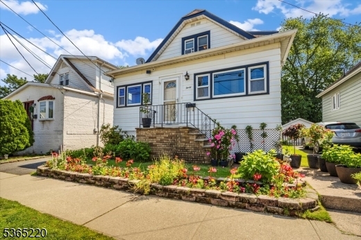 Property Photo: 30 Zeliff Ave NJ 07424