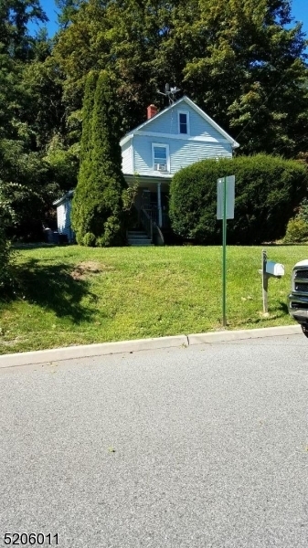Property Photo:  27 Reeve Ave  NJ 07403 