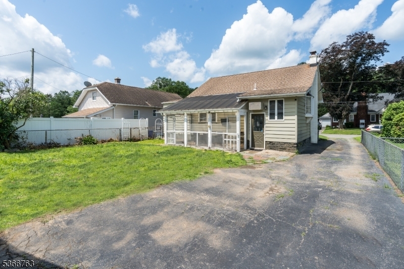Property Photo: 5 Rhinesmith Ave NJ 07465