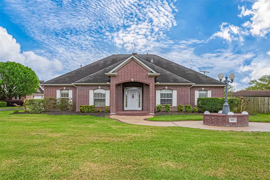 Property Photo:  881 Baker Avenue Avenue  TX 77651 