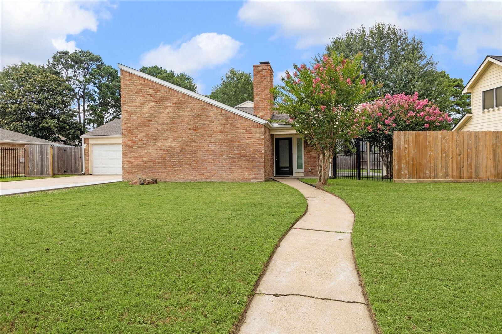 Property Photo: 15106 Runbell Place TX 77095