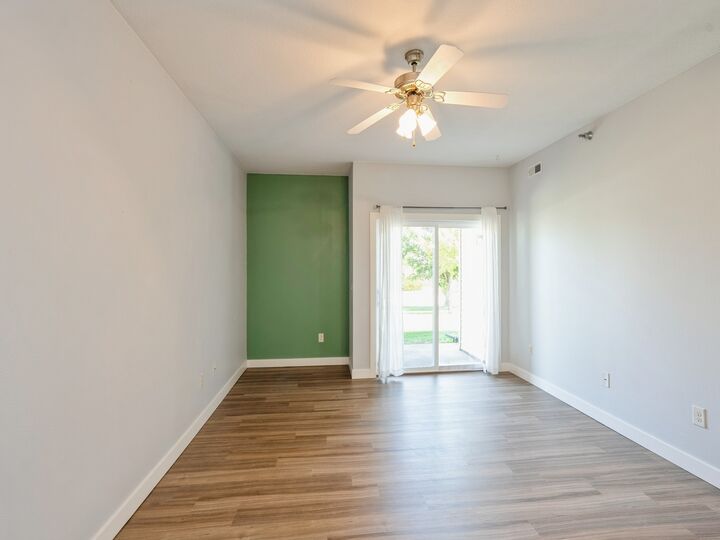 Property Photo:  1825 SW White Birch Circle 10  IA 50023 
