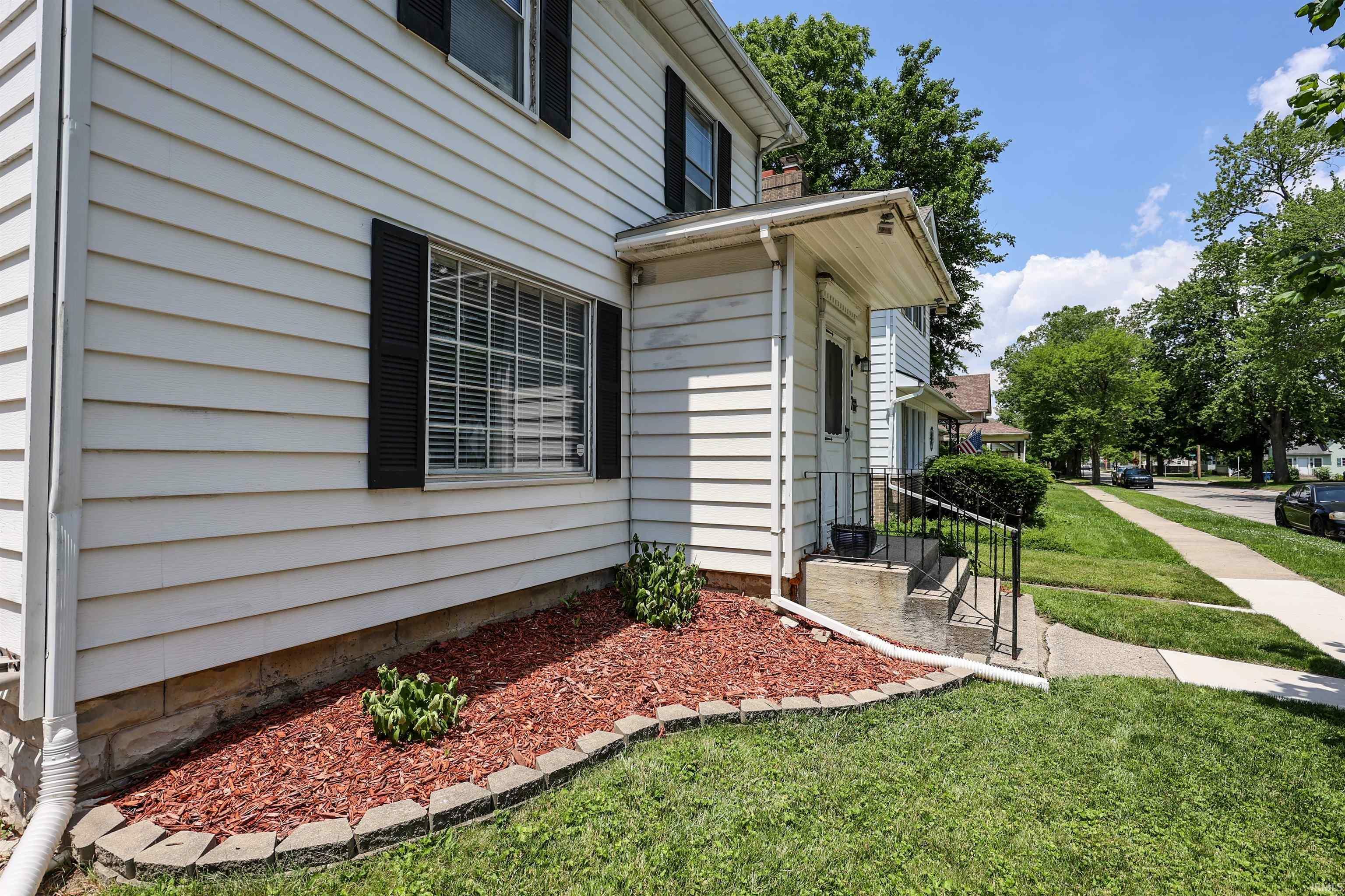 Property Photo: 617 S Indiana Avenue IN 46706