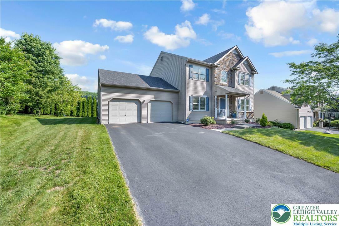 Property Photo:  2130 Eagles Landing Drive  PA 18064 