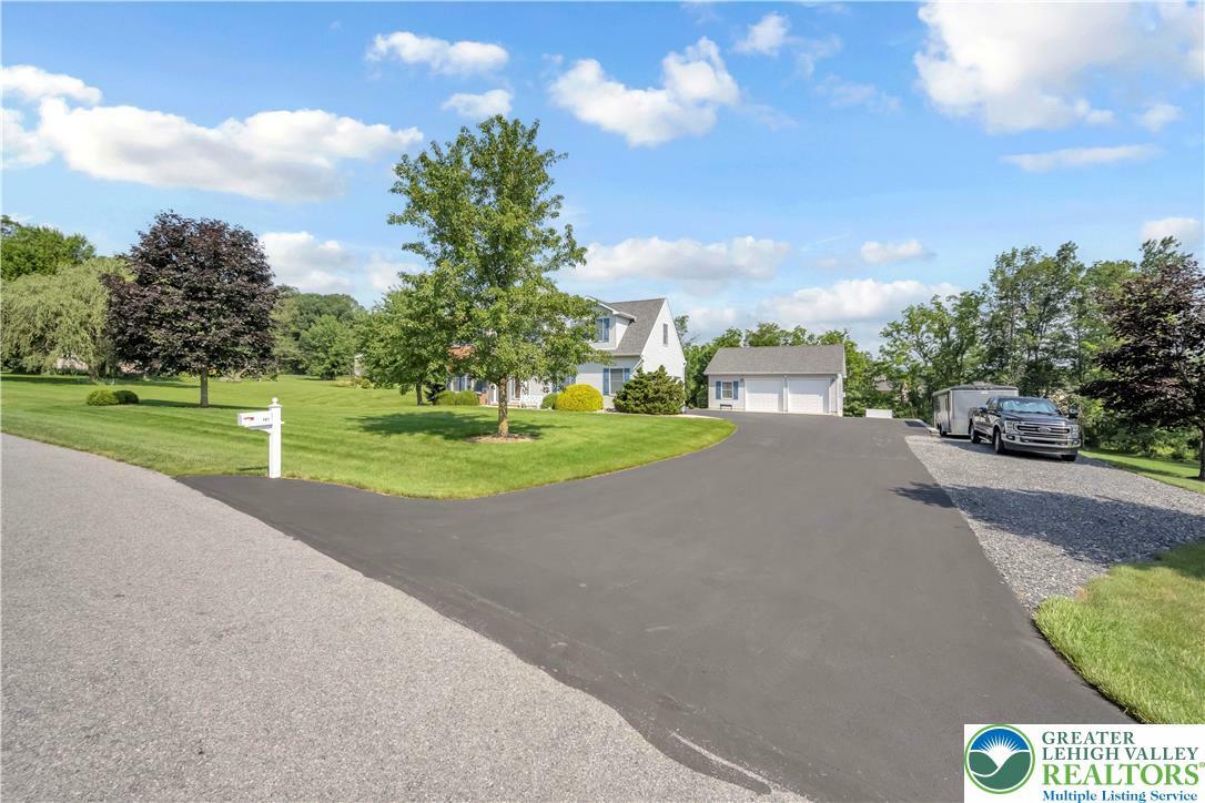 Property Photo:  101 Blackstone Drive  PA 18091 