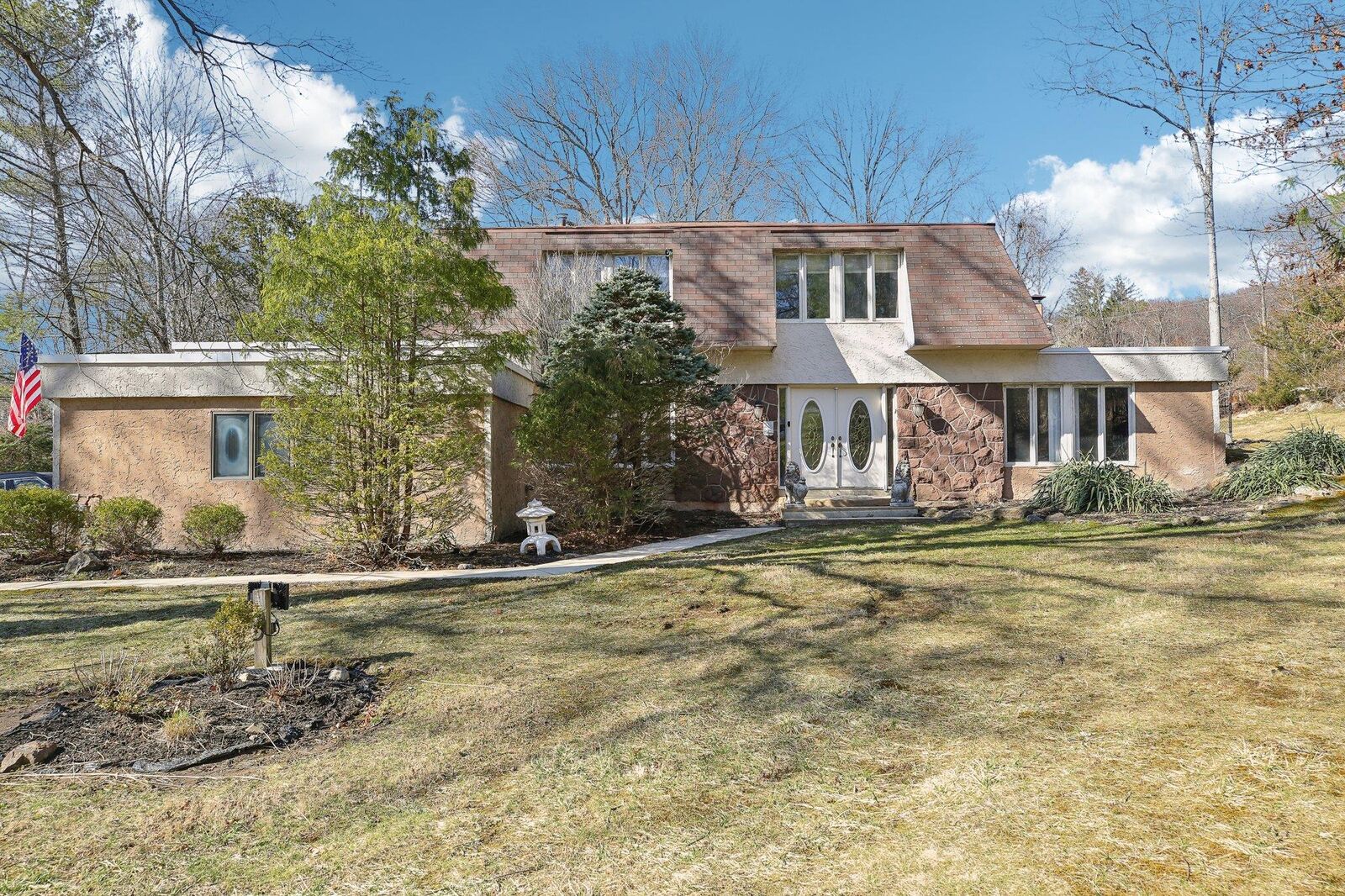 Property Photo: 2 Rainbow Court NY 10956