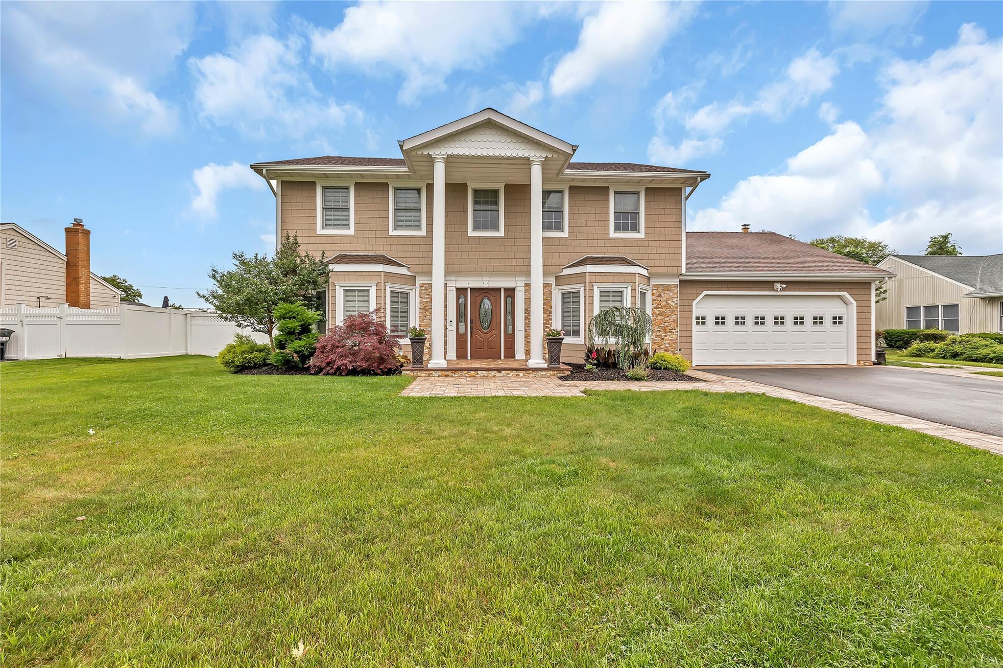 133 Pace Drive S  West Islip NY 11795 photo