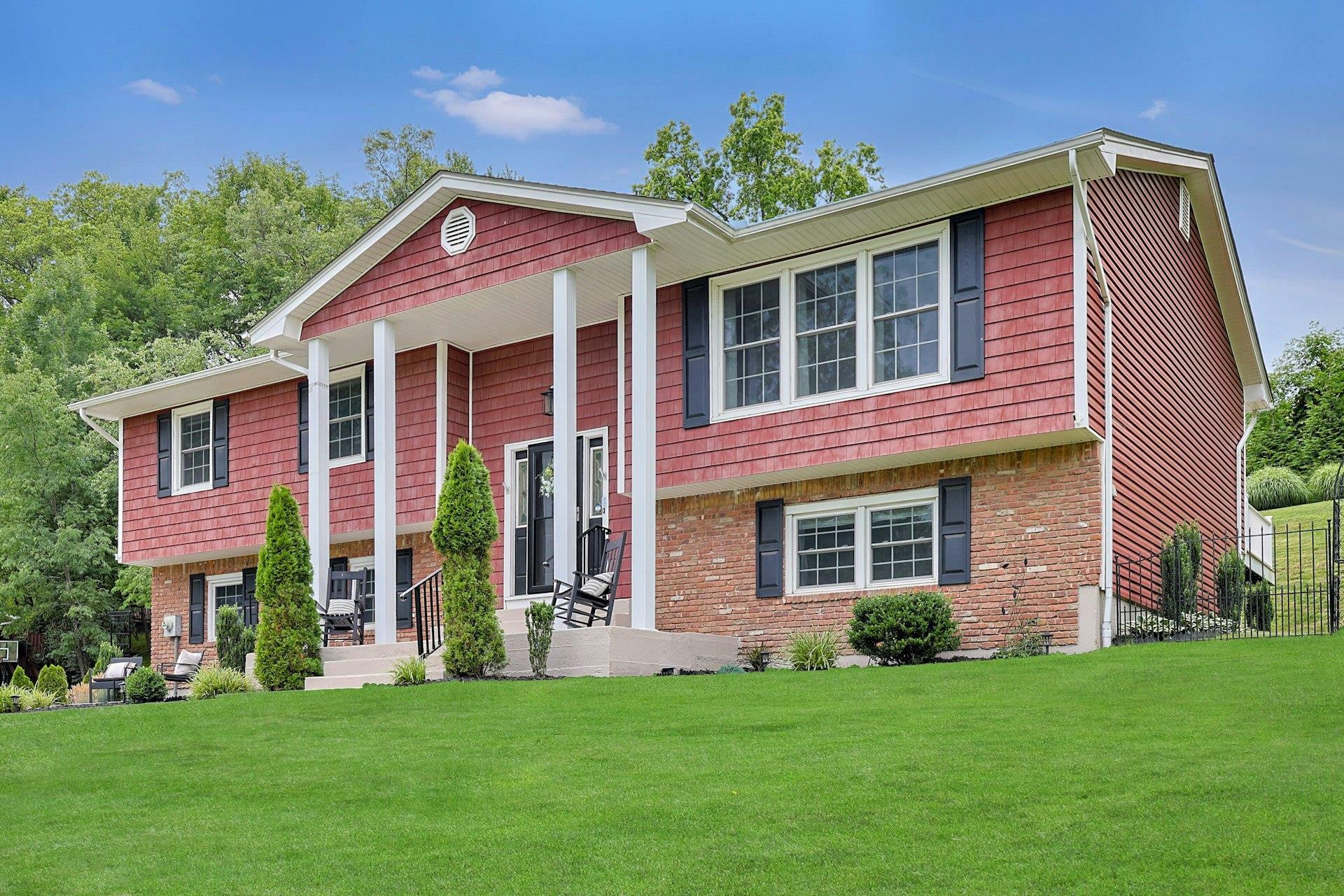 12 Parliament Drive  New City NY 10956 photo