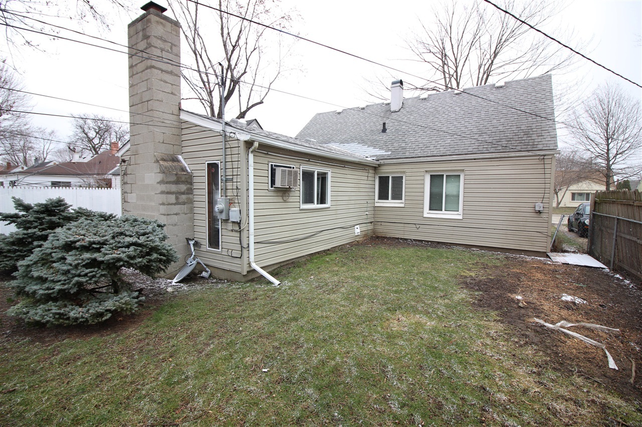 Property Photo: 22779 Almond Avenue MI 48021-1902