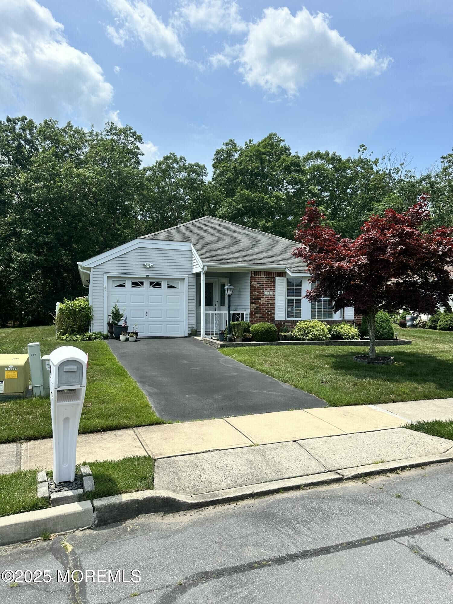 Property Photo:  19 Dogwood Drive  NJ 08005 