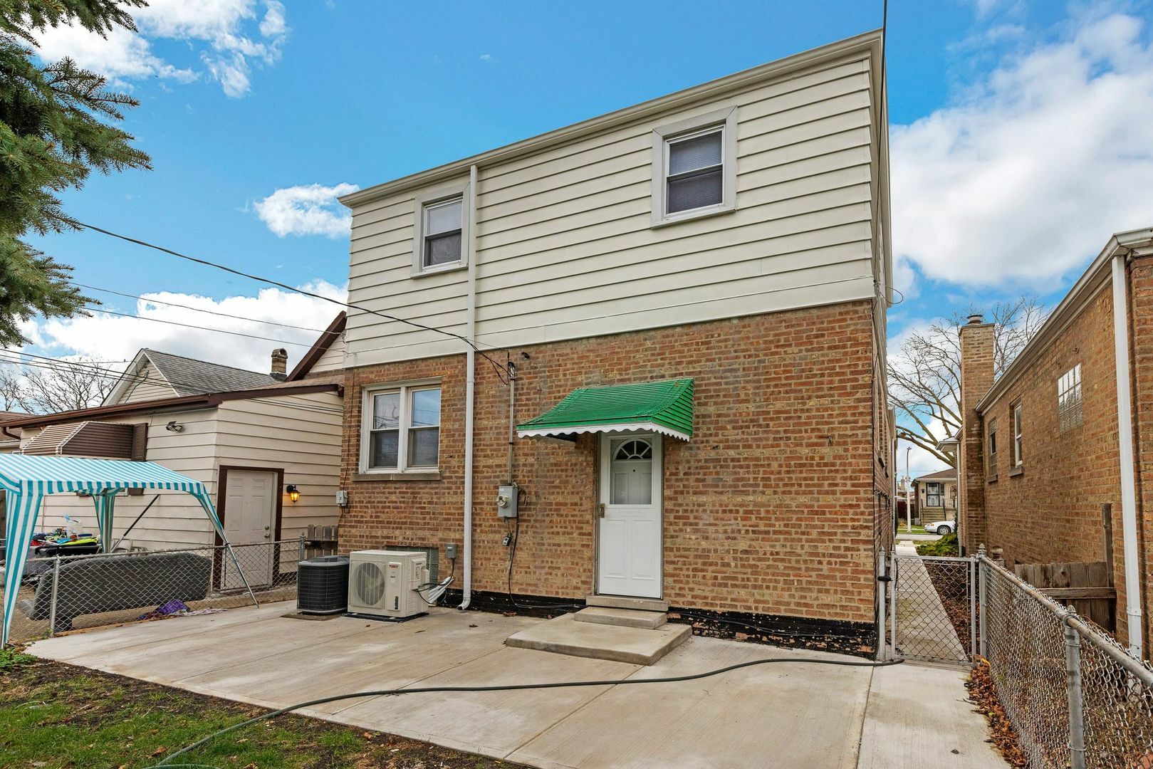 Property Photo:  6037 S Mason Avenue  IL 60638 