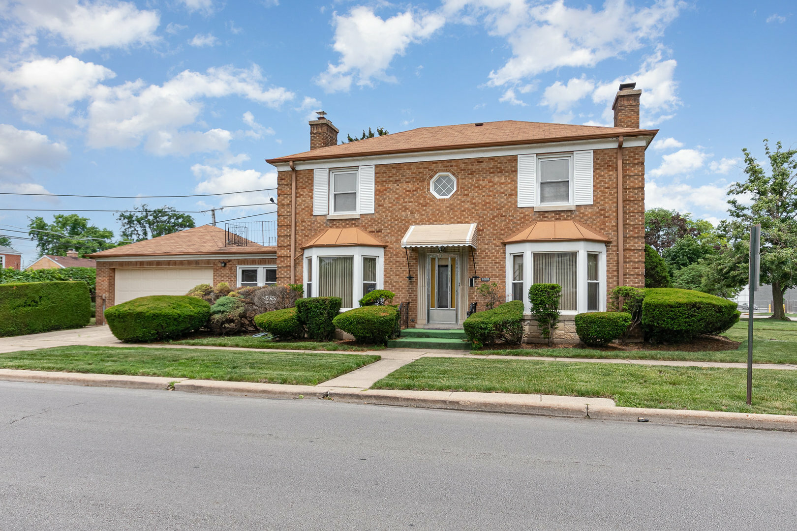 Property Photo: 1800 N 76th Court IL 60707