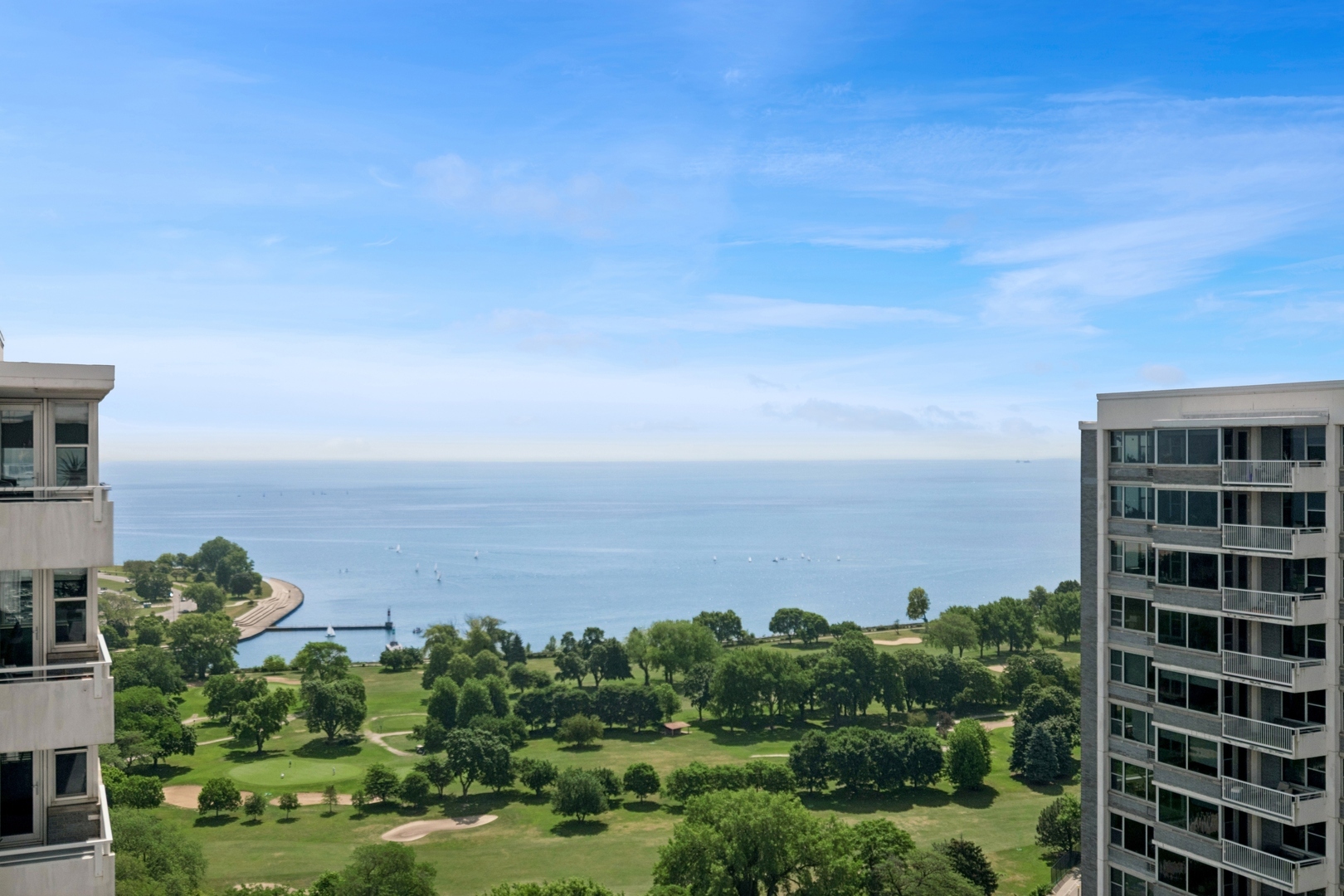 Property Photo: 4250 N Marine Drive 2927 IL 60613