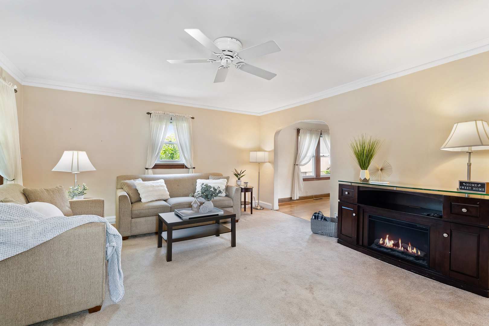 Property Photo:  4265 Eberly Avenue  IL 60513 