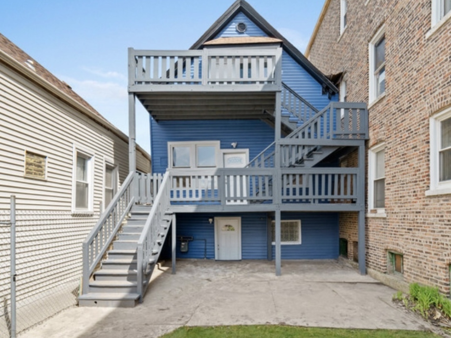 Property Photo: 4329 S Wood Street IL 60609
