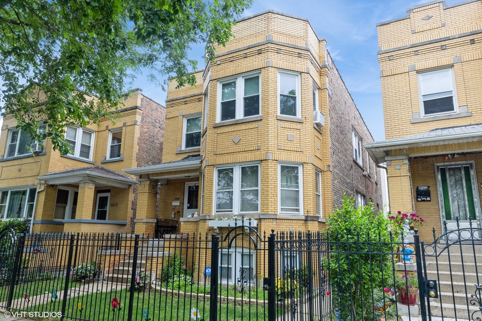 5310 W Parker Avenue  Chicago IL 60639 photo