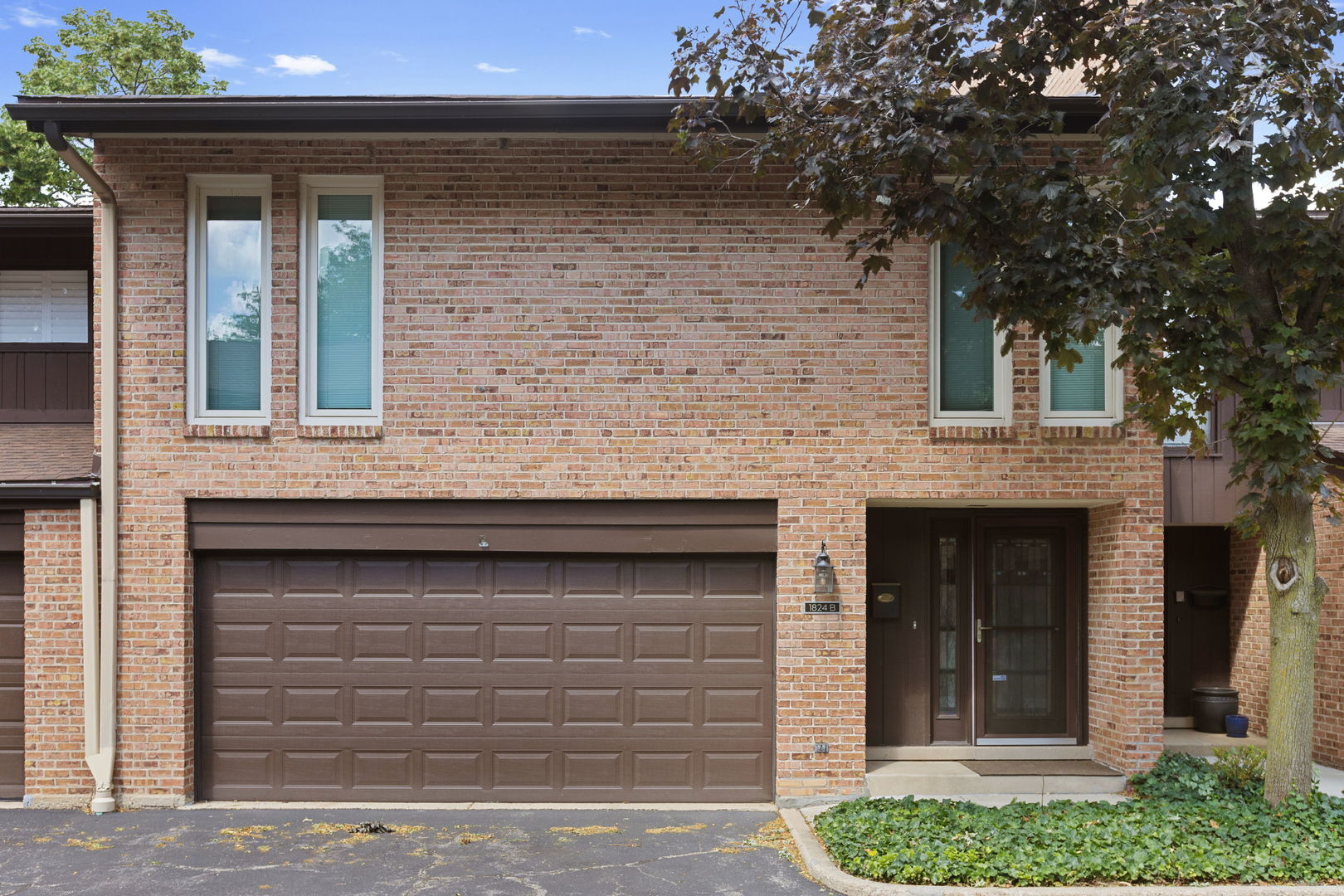 1824 Wildberry Drive B  Glenview IL 60025 photo
