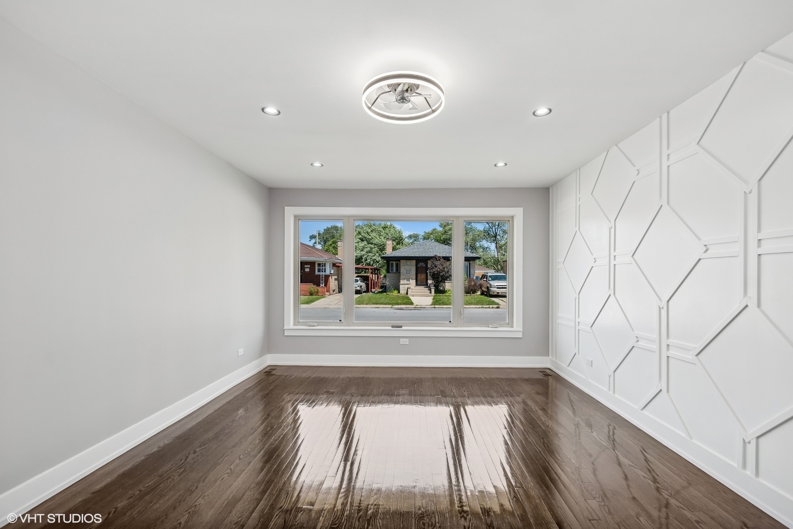 Property Photo: 12830 S Carpenter Street IL 60827