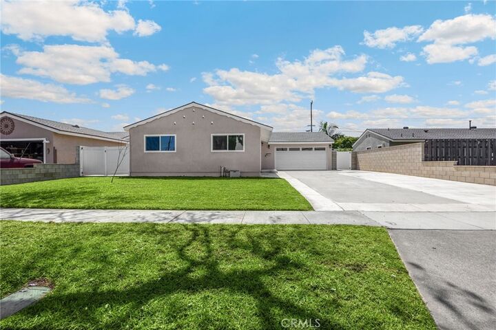 Property Photo:  1353 S Latona Street  CA 92804 