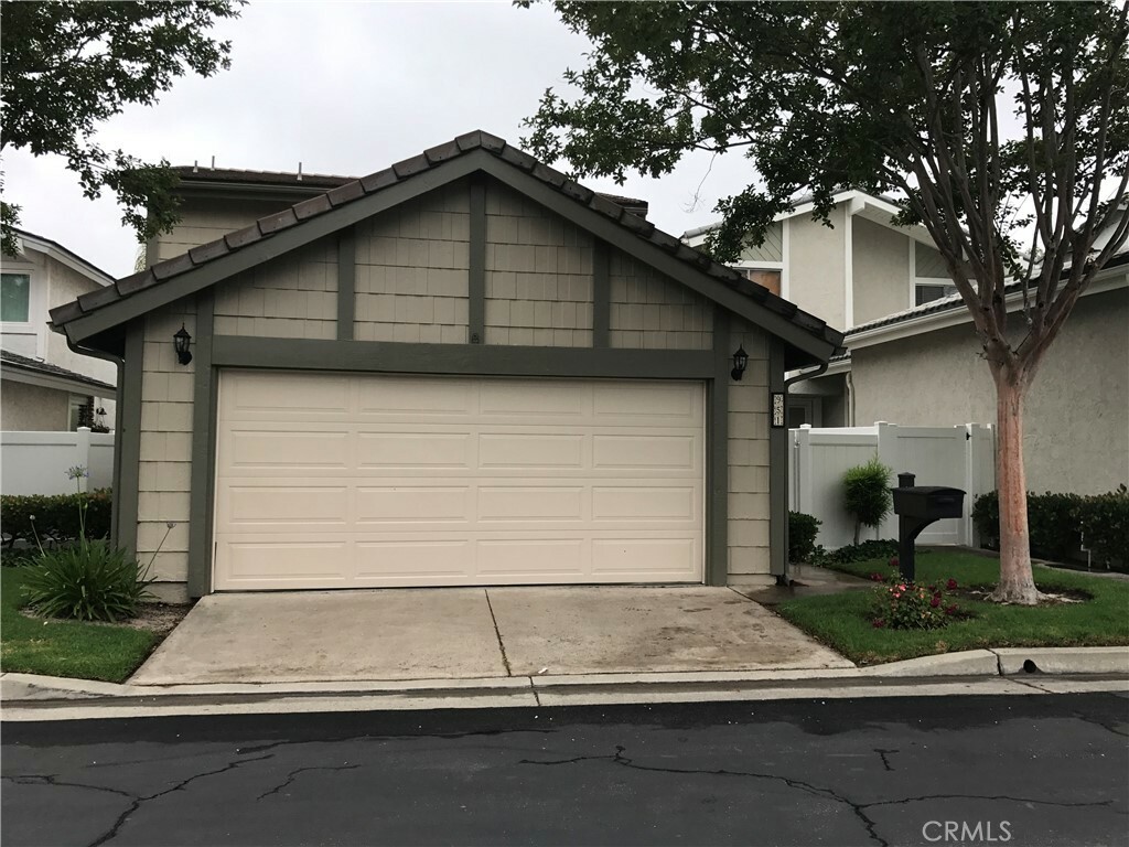 Property Photo: 951 S Park Rim Circle CA 92807
