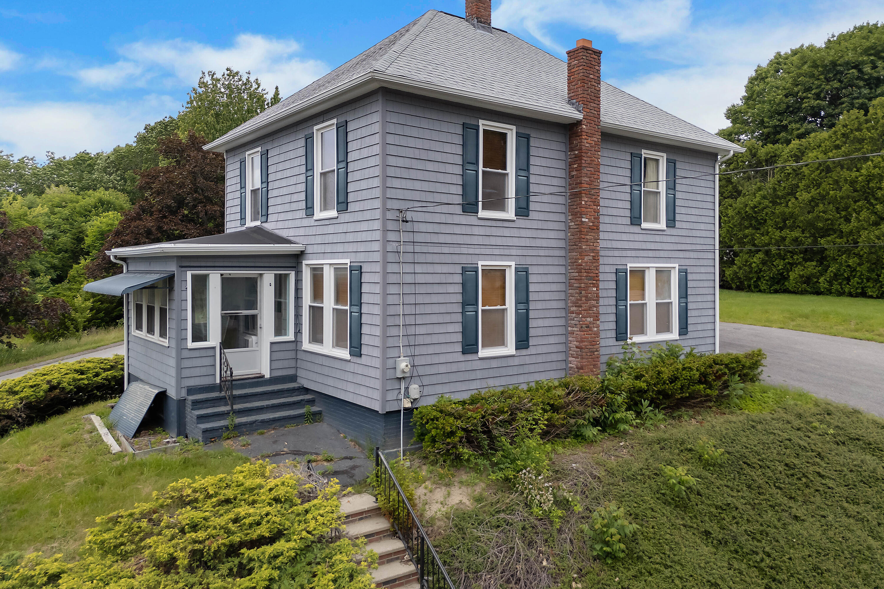 Property Photo:  14 Cassell Street  ME 04240 