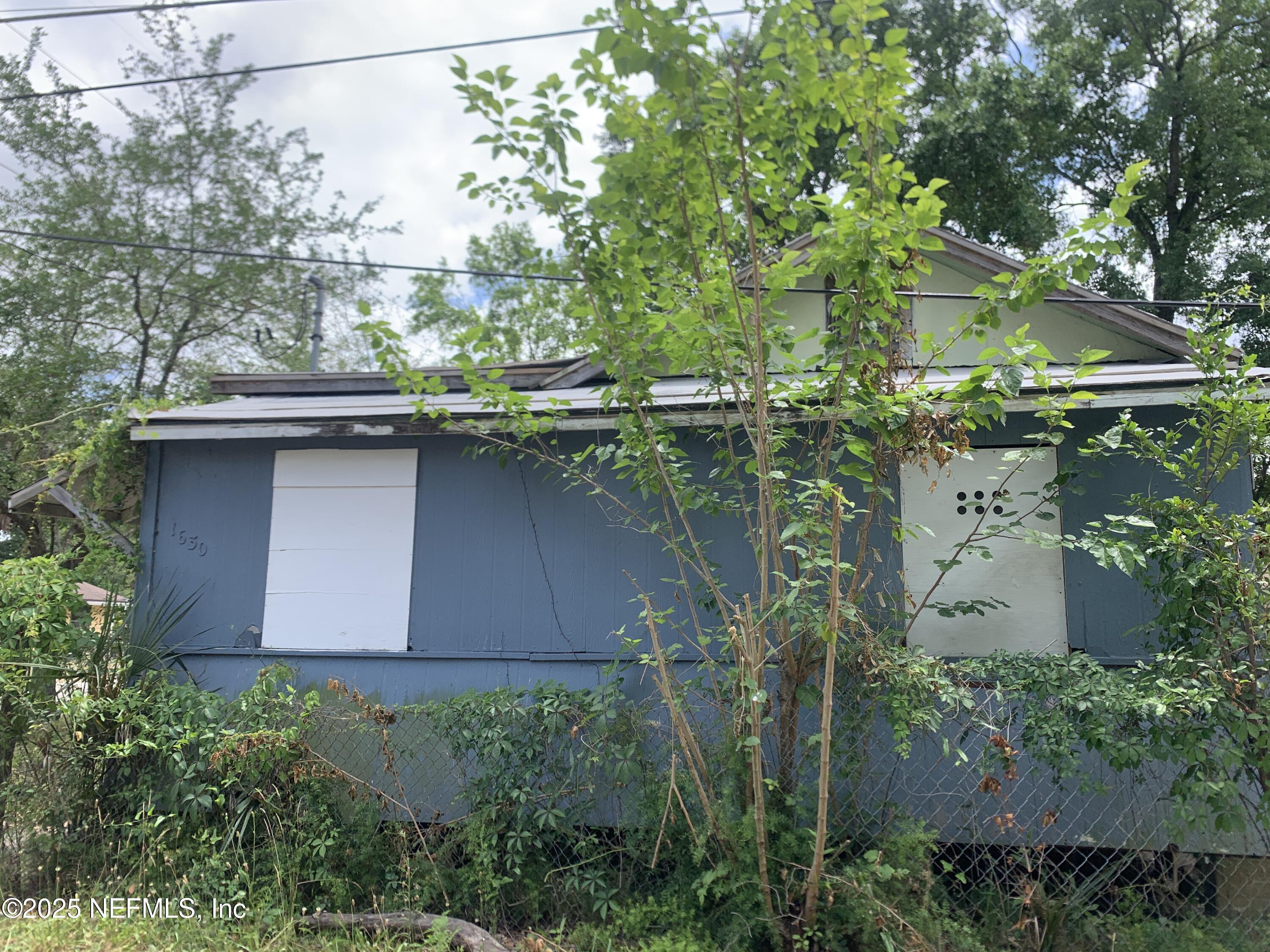 Property Photo:  1630 E 27th Street  FL 32206 