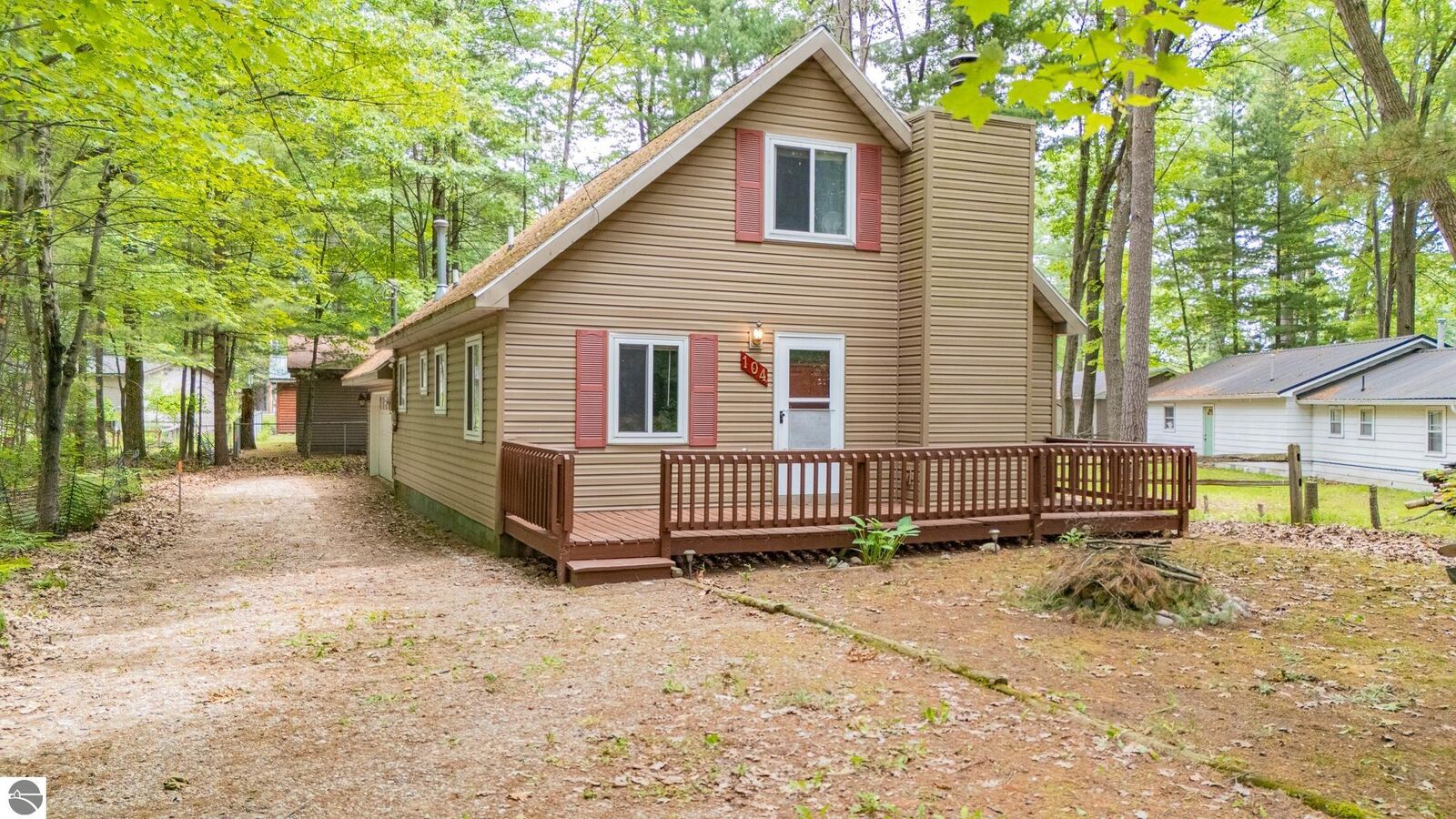 Property Photo:  104 Wyckoff Drive  MI 48629 