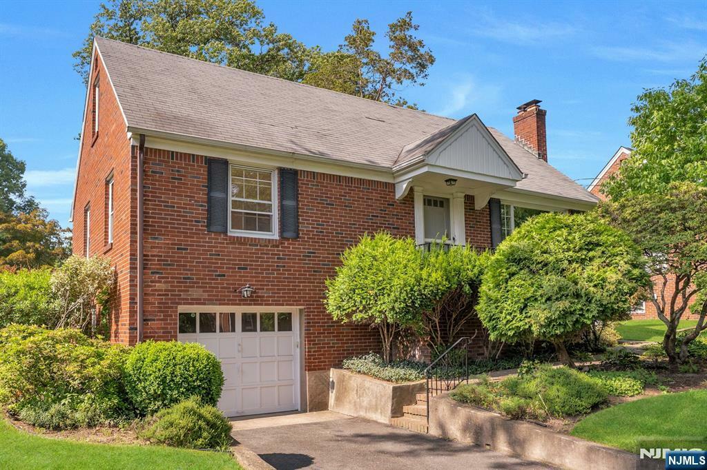 33 W Ravine Drive  Hawthorne NJ 07506 photo