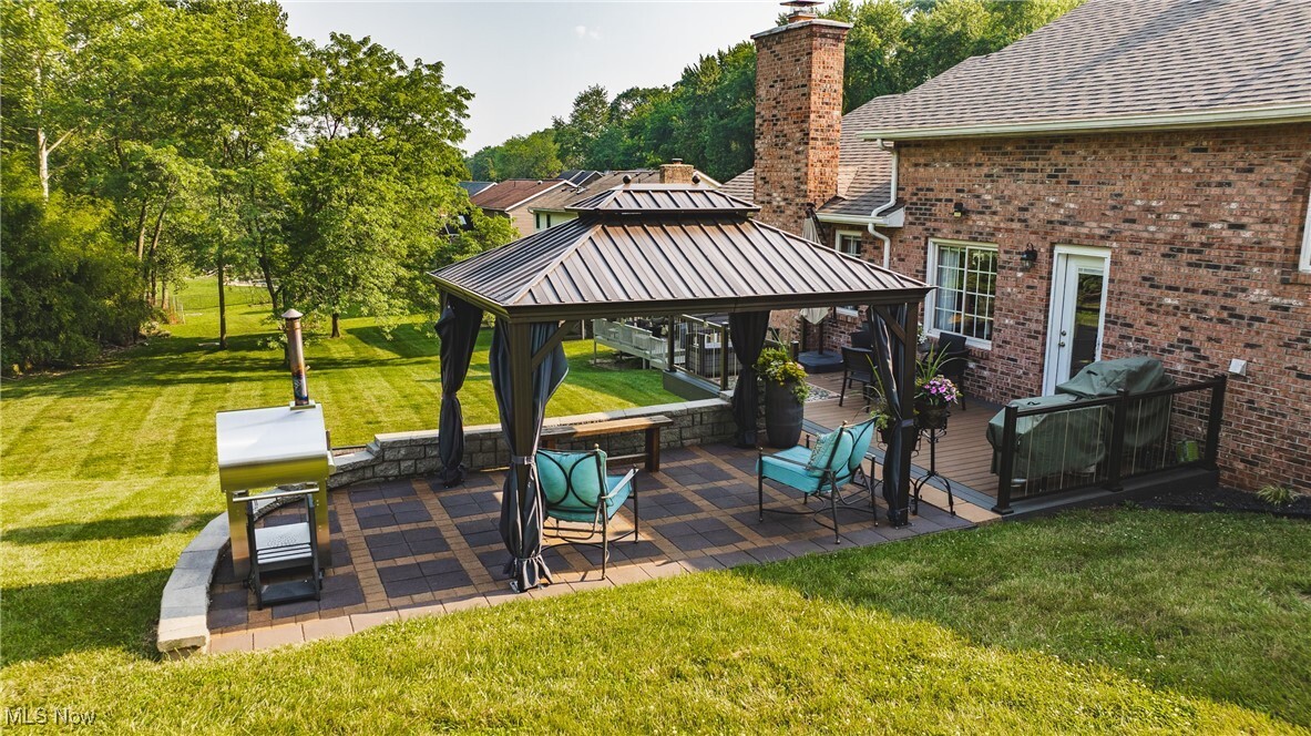 Property Photo: 1630 Lakewood Circle WV 26181