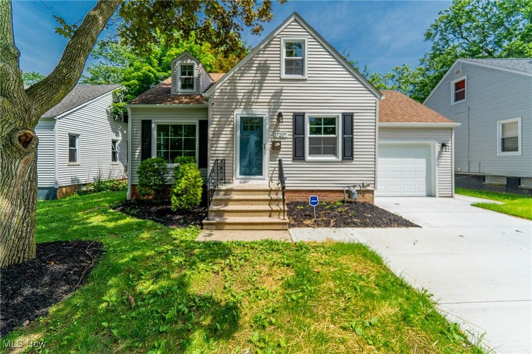 Property Photo: 17207 Maple Heights Boulevard OH 44137