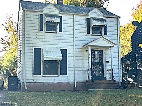 Property Photo:  17604 Walden Avenue  OH 44128