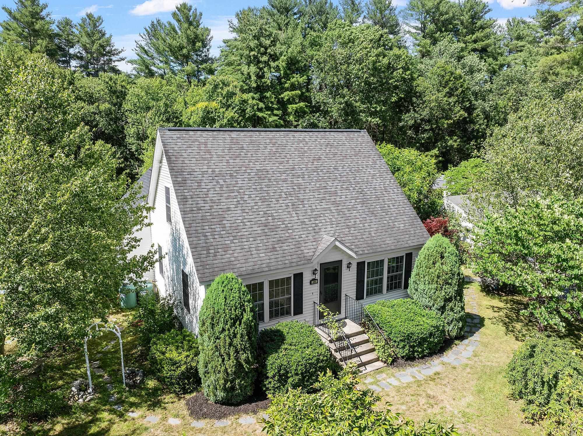 Property Photo: 26 Willow Street NH 03076