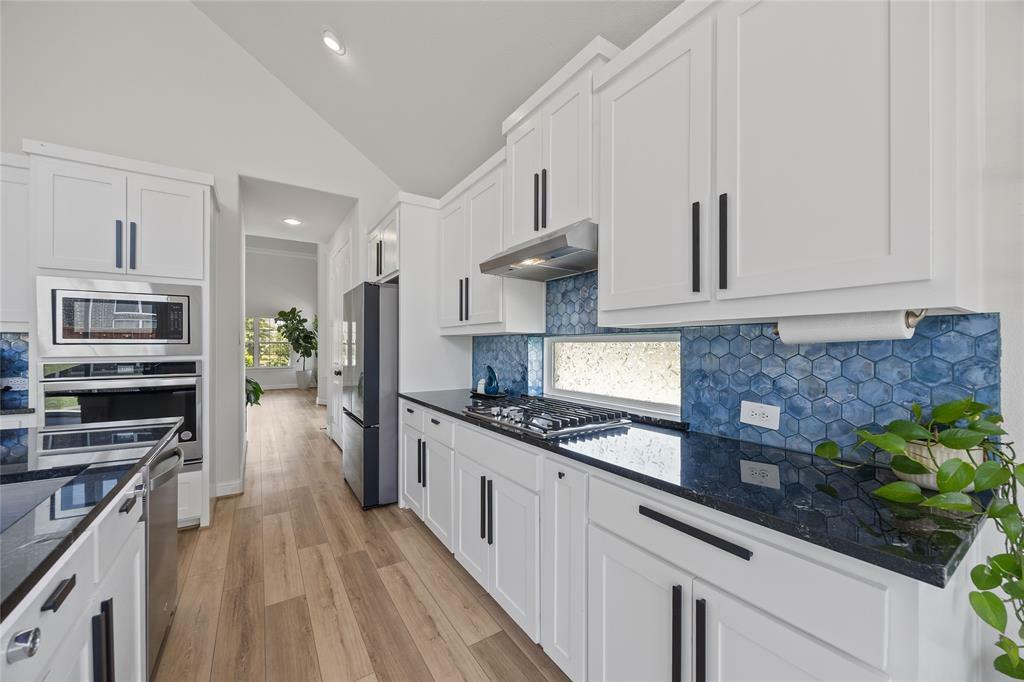Property Photo: 101 Lavender Lane TX 75098